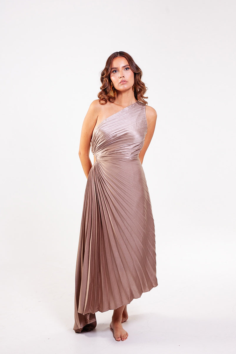 VESTIDO PLISADO DE UN SOLO HOMBRO